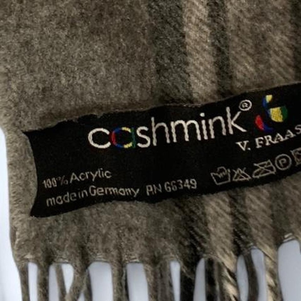 Grey and red plaid scarf Cashmink - Picture 4 of 4